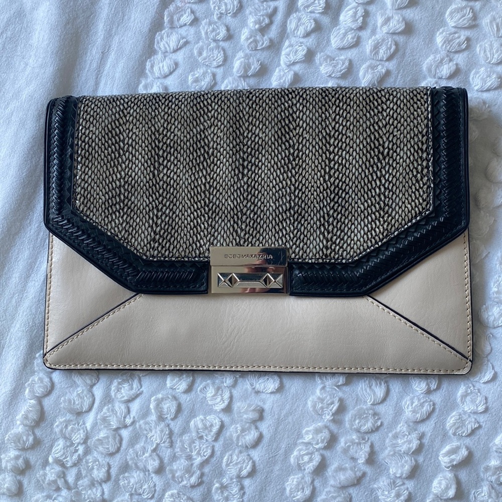 BCBG clutch